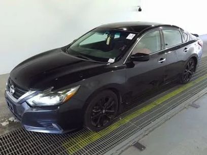 Used 2017 Nissan Altima 2.5 SR w/ Midnight Edition Package