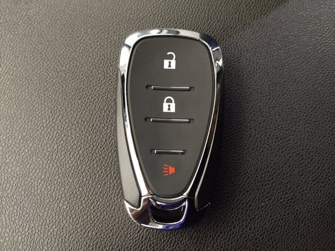 Used 2018 Chevrolet Equinox LS FWD image 32