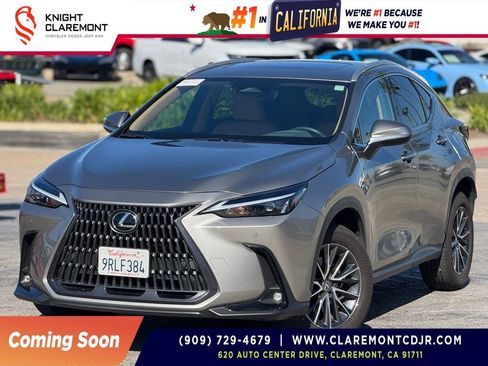 Used 2025 Lexus NX 250 FWD w/ Premium Package image 1