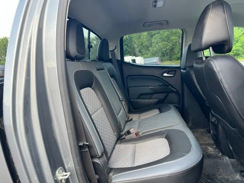 Used 2022 Chevrolet Colorado Z71 AWD/4WD image 14