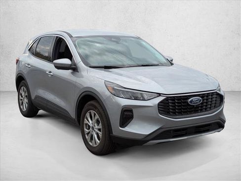 Used 2024 Ford Escape Active w/ Tech Pack #2 image 3