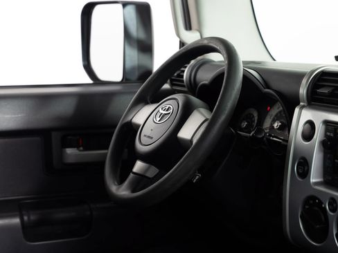 Used 2008 Toyota FJ Cruiser 4WD image 19