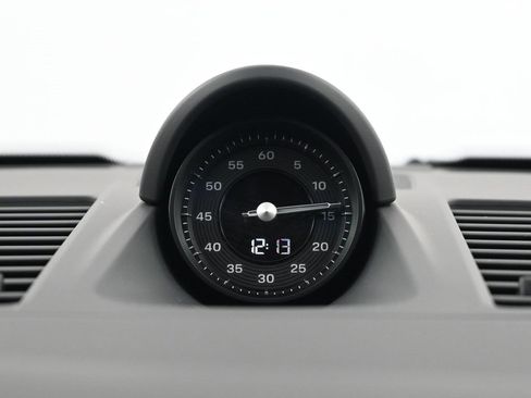 Used 2025 Porsche 911 Carrera image 10