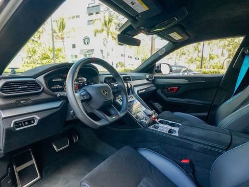 Used 2023 Lamborghini Urus Performante image 65