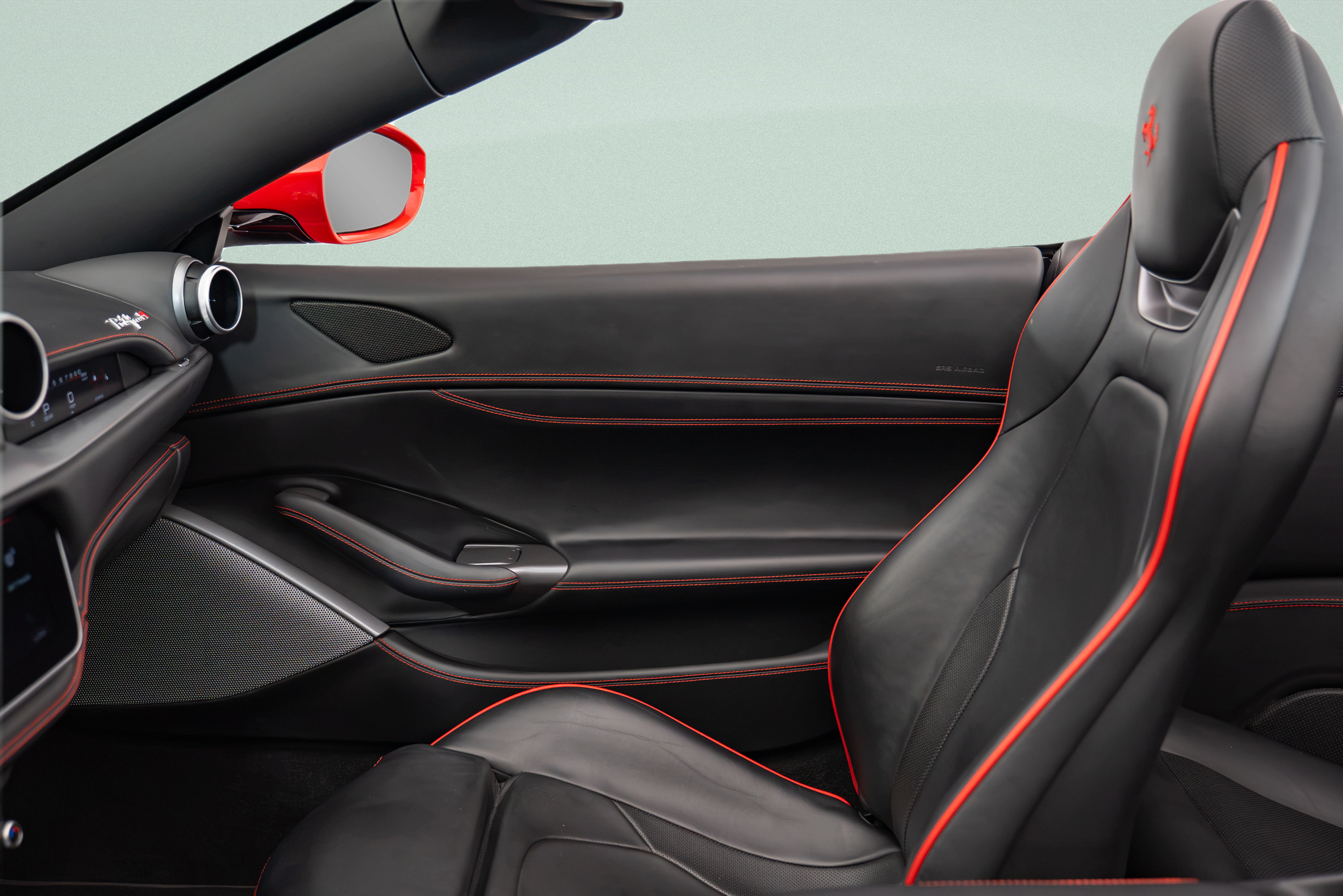 Used 2023 Ferrari Portofino M RWD image 22
