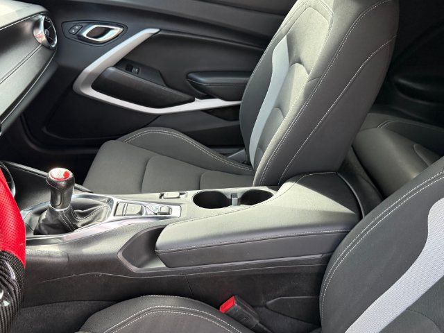 Used 2021 Chevrolet Camaro LT RWD image 14