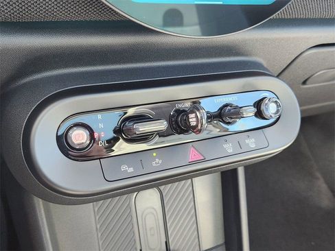 Used 2025 MINI Cooper S FWD image 18