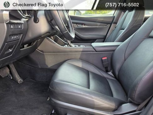 Used 2023 MAZDA MAZDA3 s image 9