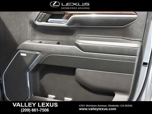 Used 2023 Chevrolet Silverado 1500 LT Trail Boss w/ Convenience Package II AWD/4WD image 16