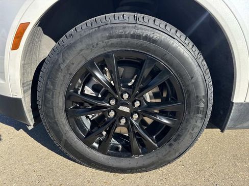 Used 2022 Cadillac XT5 Luxury FWD image 9