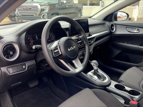Used 2023 Kia Forte LXS FWD image 15