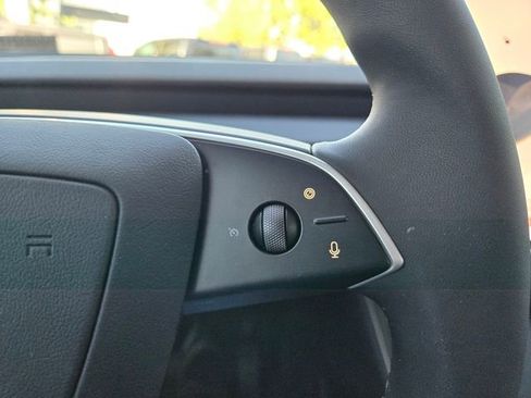 Used 2026 Tesla Model Y 2WD image 21