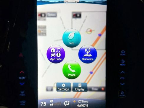 Used 2017 Toyota Prius Prime Premium image 66