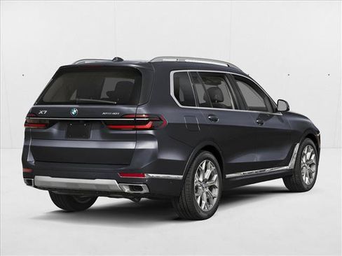 New 2027 BMW X7 xDrive40i w/ M Sport Package AWD/4WD image 2