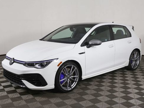 Used 2024 Volkswagen Golf R AWD/4WD image 12