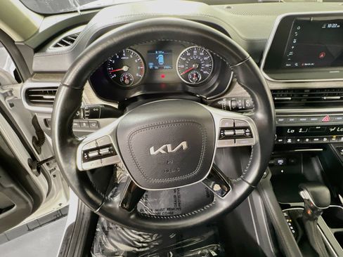 Used 2022 Kia Telluride EX FWD image 11