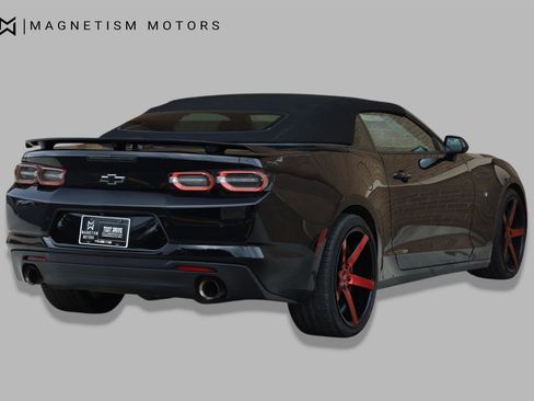 Used 2019 Chevrolet Camaro SS RWD image 10