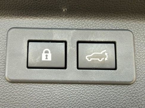 Used 2020 Subaru Forester Premium image 33