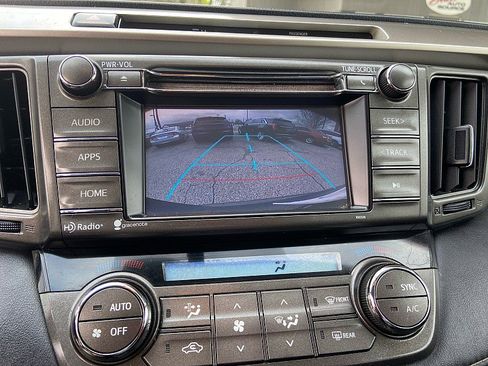 Used 2014 Toyota RAV4 XLE image 18