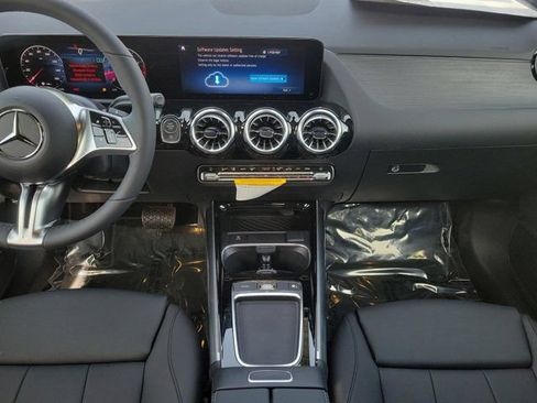 Used 2026 Mercedes-Benz GLA 250 image 17