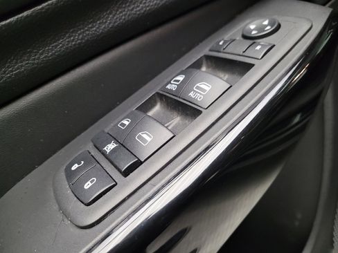 Used 2023 Jeep Cherokee Altitude Lux AWD/4WD image 27