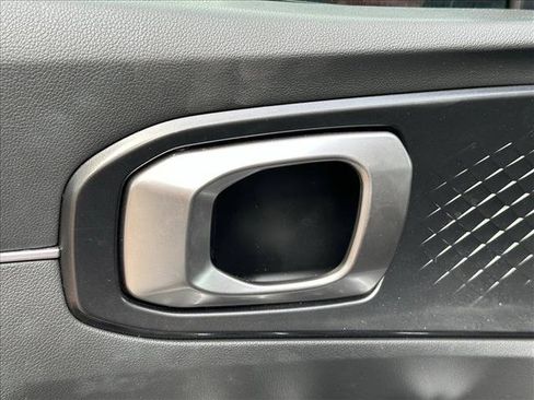 Used 2023 Kia Sorento S FWD image 17