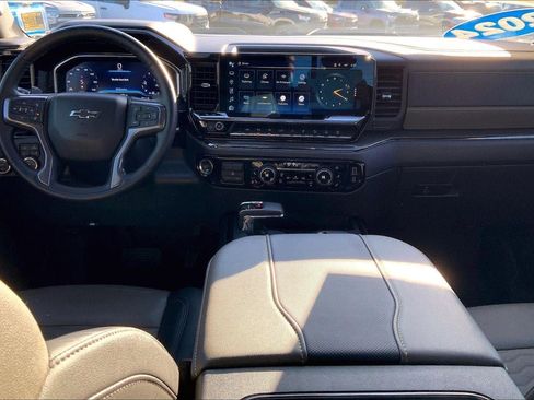 Used 2024 Chevrolet Silverado 1500 ZR2 w/ Technology Package image 13