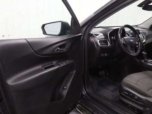 Used 2019 Chevrolet Equinox LT w/ Lights and Bright Package AWD/4WD image 11