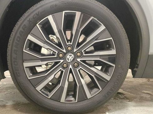 Certified 2026 Toyota C-HR AWD/4WD image 10