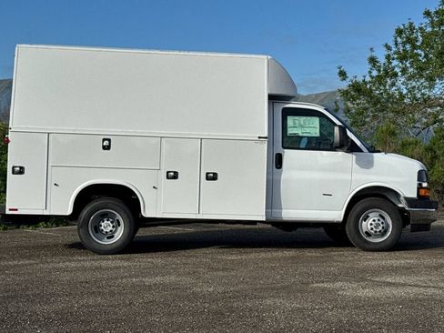 New 2026 Chevrolet Express 3500 w/ Power Convenience Package RWD image 3