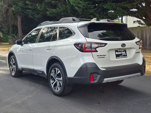 Used 2020 Subaru Outback Limited w/ Popular Package #2 AWD/4WD image 4