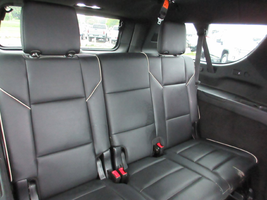 Used 2023 Cadillac Escalade ESV Sport w/ LPO, ONYX Package AWD/4WD image 29