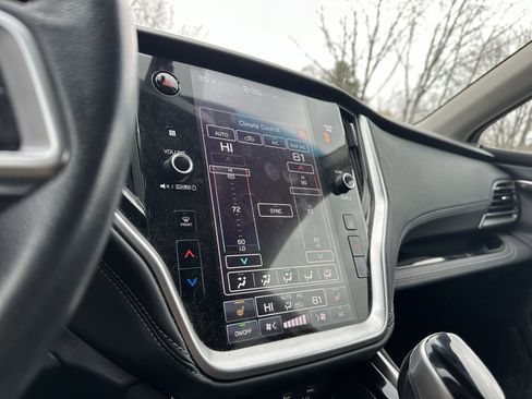 Used 2020 Subaru Outback Limited image 21