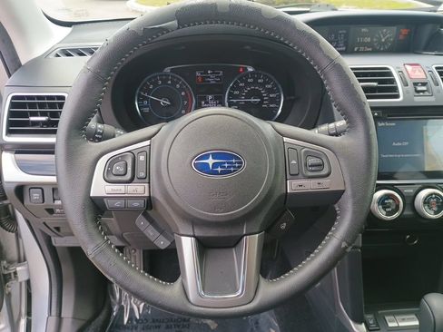 Used 2017 Subaru Forester 2.5i Touring AWD/4WD image 21