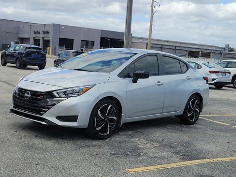 Used 2025 Nissan Versa SR w/ Trunk Package image 2