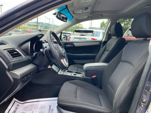 Used 2017 Subaru Outback 2.5i Premium AWD/4WD image 9