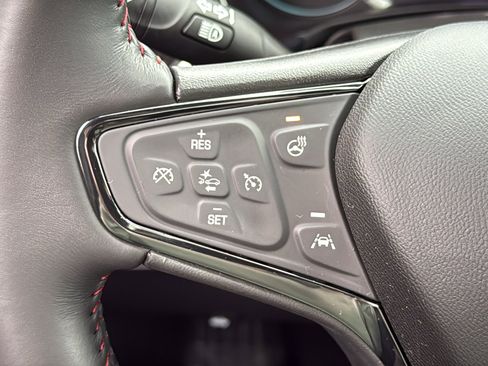 Used 2022 Chevrolet Equinox RS w/ RS Leather Package image 16