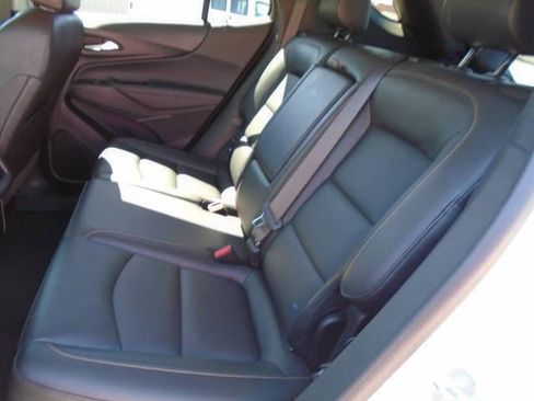 Used 2021 Chevrolet Equinox Premier w/ Redline Edition image 18