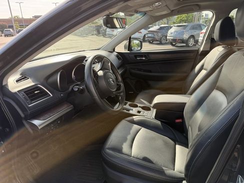 Used 2019 Subaru Outback 2.5i Limited w/ Popular Package #2 AWD/4WD image 5