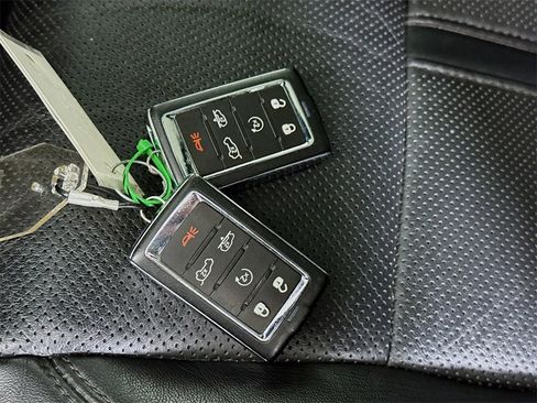 Used 2022 Jeep Wagoneer Series III w/ Premium Group I image 38