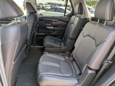 Certified 2025 Honda Pilot EX-L image 18