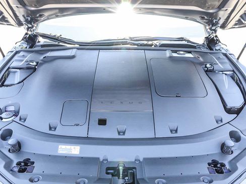 New 2026 Lexus ES 350e FWD image 29