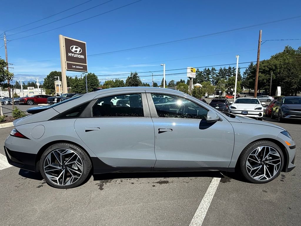 Used 2025 Hyundai Ioniq 6 SEL AWD/4WD image 6