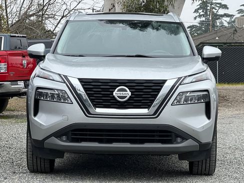 Used 2021 Nissan Rogue SL w/ Premium Package image 11