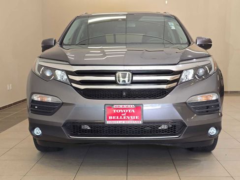 Used 2017 Honda Pilot Touring image 6