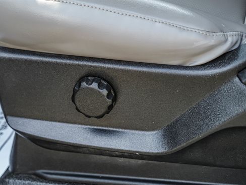 Used 2019 Ford F350 XL w/ Power Equipment Group image 29