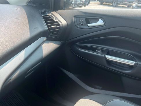 Used 2019 Ford Escape SE AWD/4WD image 20