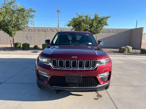 Certified 2023 Jeep Grand Cherokee Limited w/ Trailer Tow Prep Group (B) AWD/4WD image 4