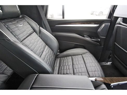 New 2026 Cadillac Escalade Platinum Sport AWD/4WD image 11