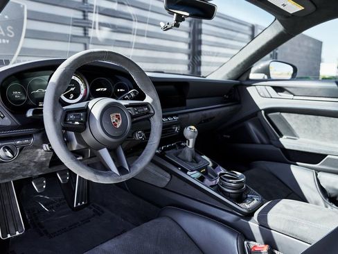 Used 2024 Porsche 911 GT3 RWD image 2